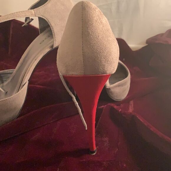 Bebe Dark Gray and Red Pumps sz 8B - Picture 3 of 5